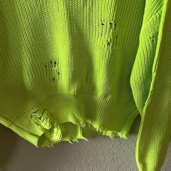 SEROYA set includes sweater and joggers - Picture 8 of 14